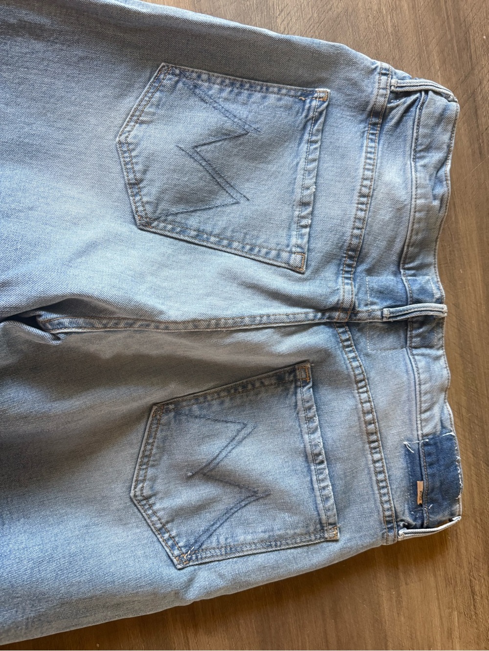 MOTHER Superior The Spitfire Sneak Wide Leg Jeans Light Blue 29 - Picture 10 of 13